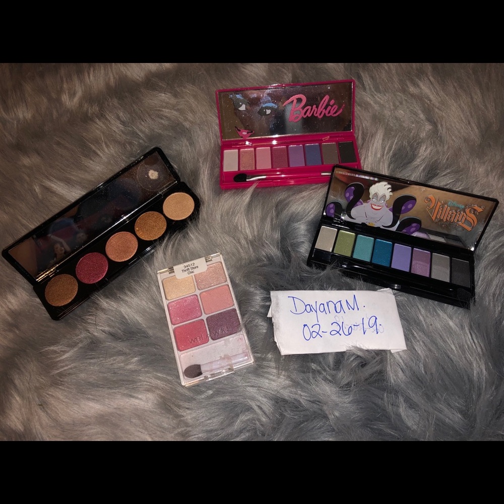Eyeshadow palette bundle